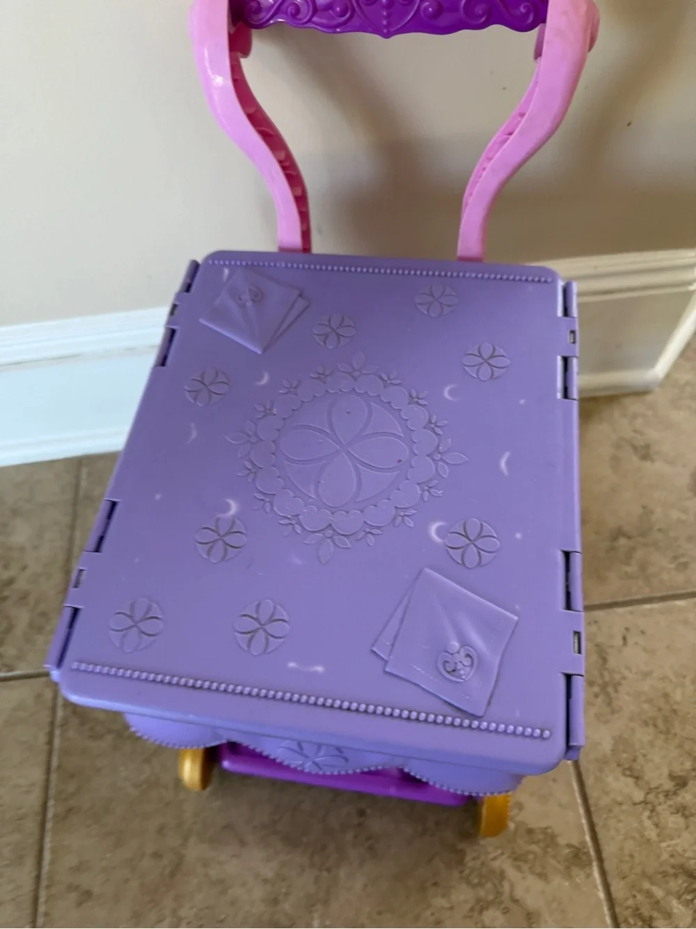 Disney Junior Just Play Sofia the First Purple & Pink Play Cart with Gold Wheels